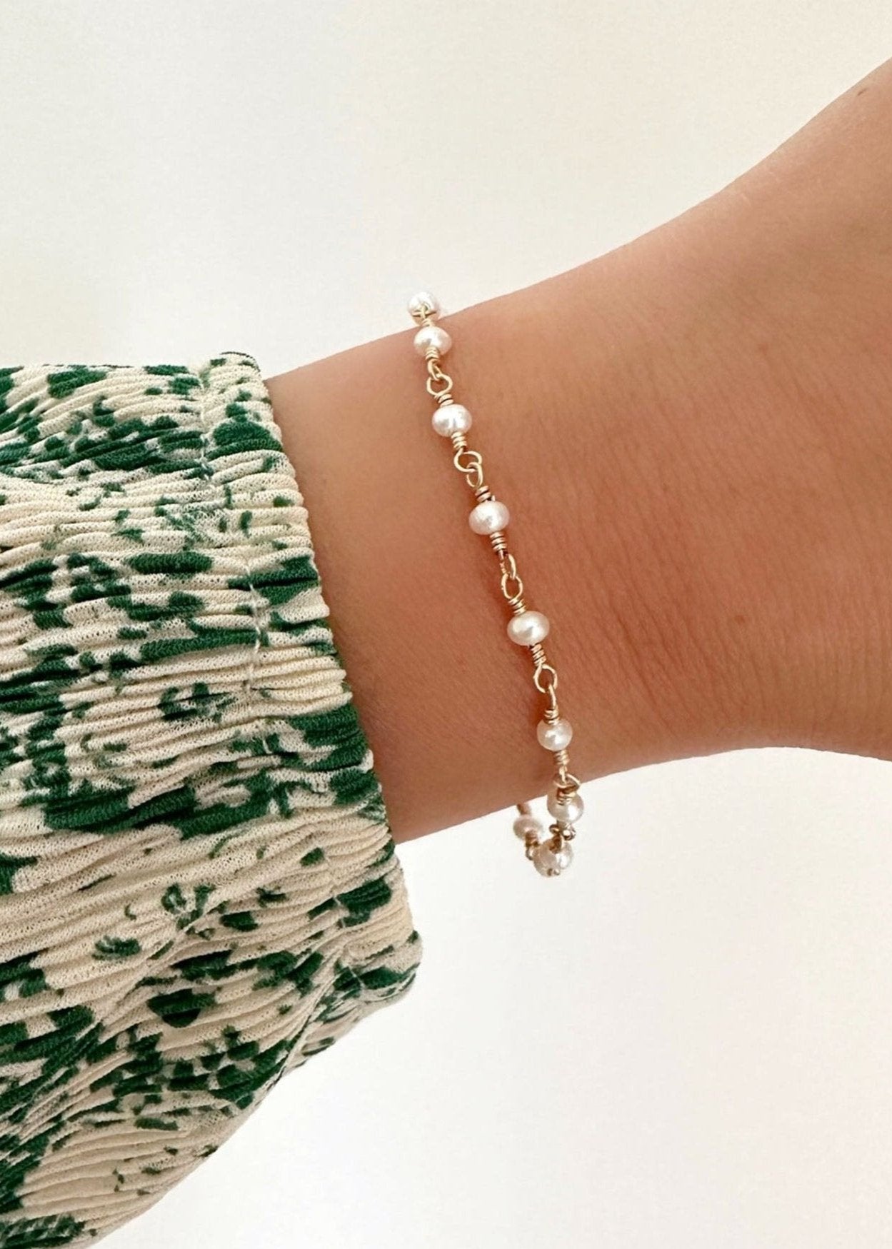 Tiny Pearl Bracelet